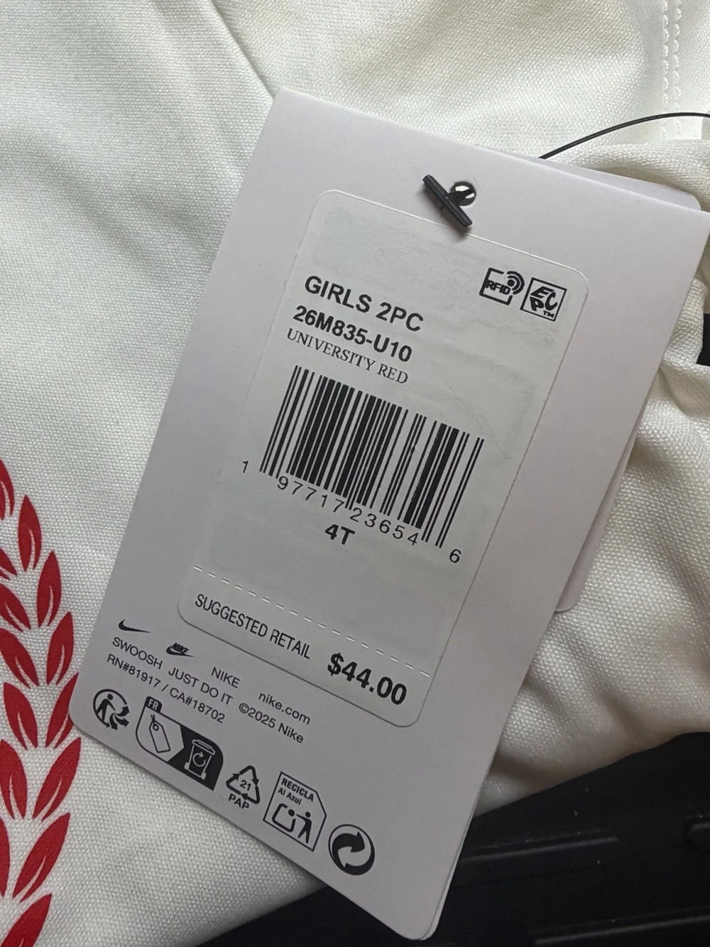 Nike Toddlers' White & Red Sportswear Outfit 4T